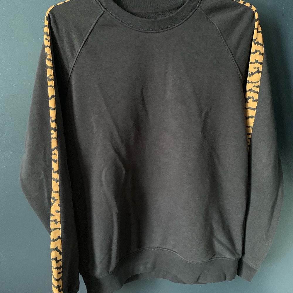 Zoe Karssen Sweatshirt with Tiger Stripes